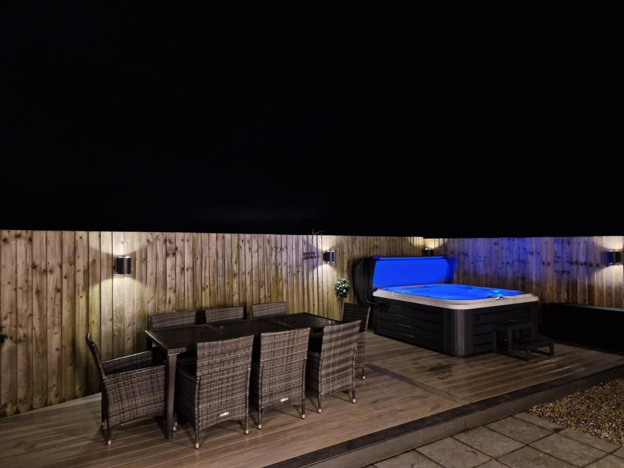 No 1 The Paddock - Spacious Holiday Home With A Hot Tub バッド エクステリア 写真